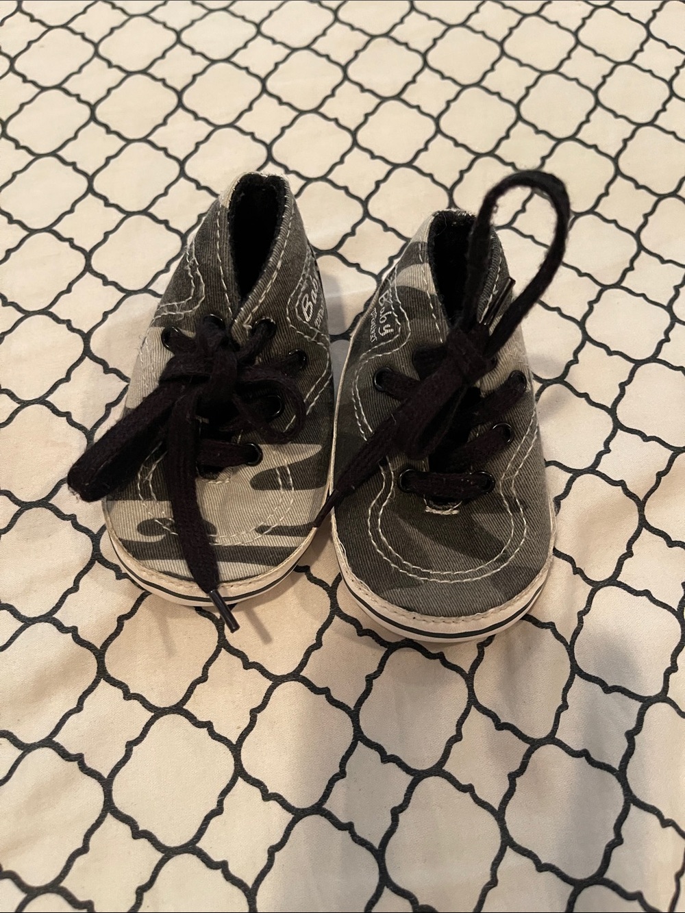 Kids Camouflage Canvas Sneakers - Black/Gray